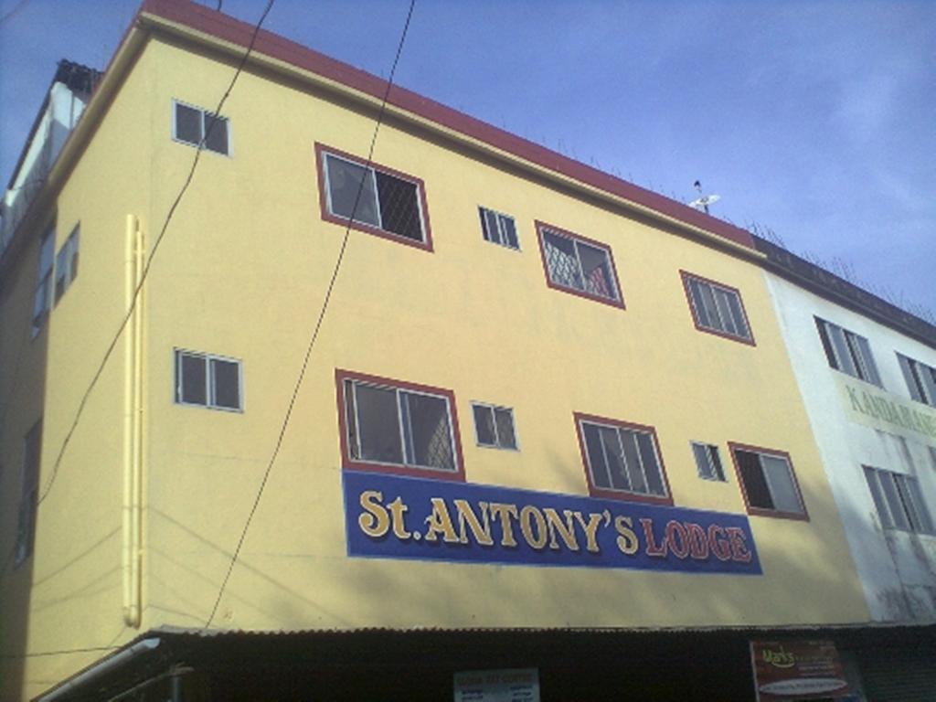 St. Antonys Lodge Kochi Exterior photo