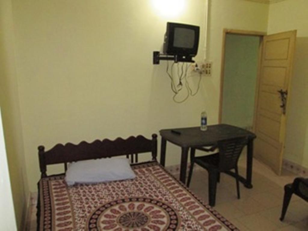 St. Antonys Lodge Kochi Exterior photo