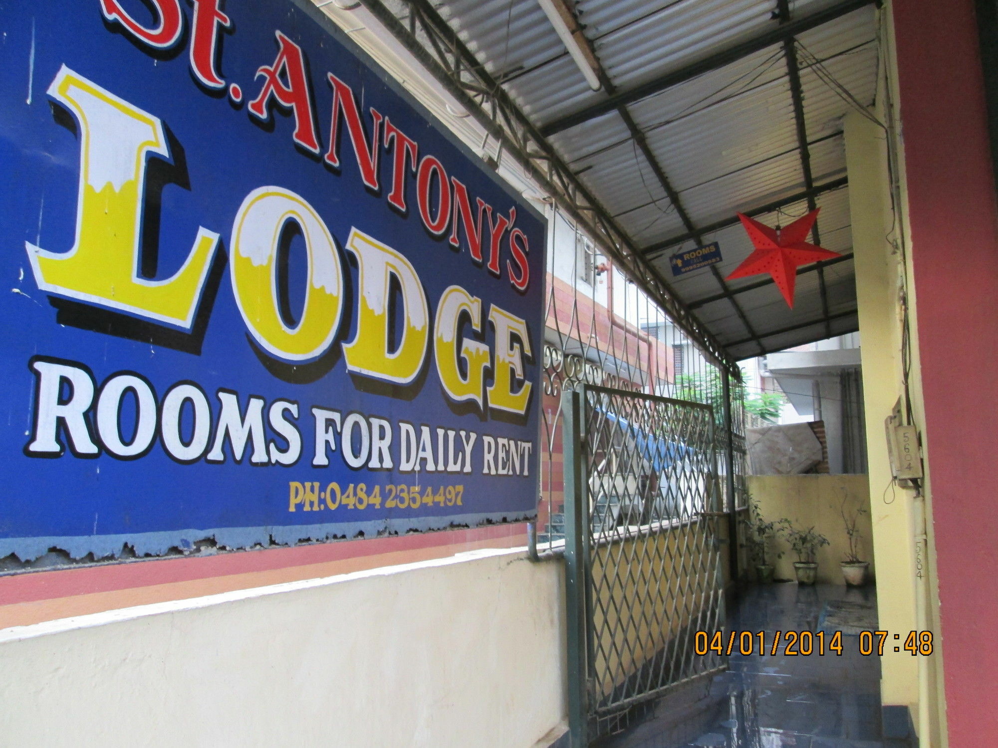 St. Antonys Lodge Kochi Exterior photo